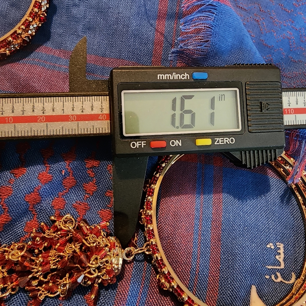 Bollywood Goldtone and Red Bangle Set - Picture 6 of 9